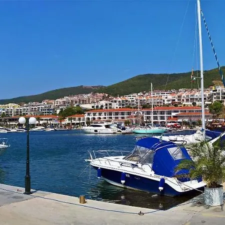 Premium Aristo Apartment